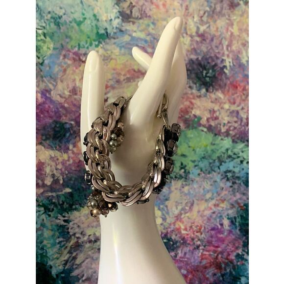 Silver tone Linked Bracelet w/Faux Pearl Clusters, Clear Rhinestones, Unmarked - Picture 3 of 4